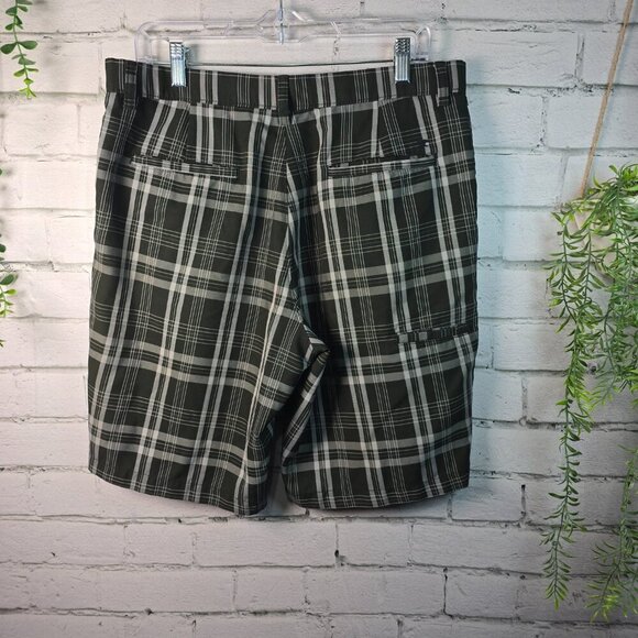 MENS HAGGAR H26 SHORTS BLACK GRAY PLAID SIZE 34 GOLF  100% POLYESTER  EUC - Picture 4 of 7